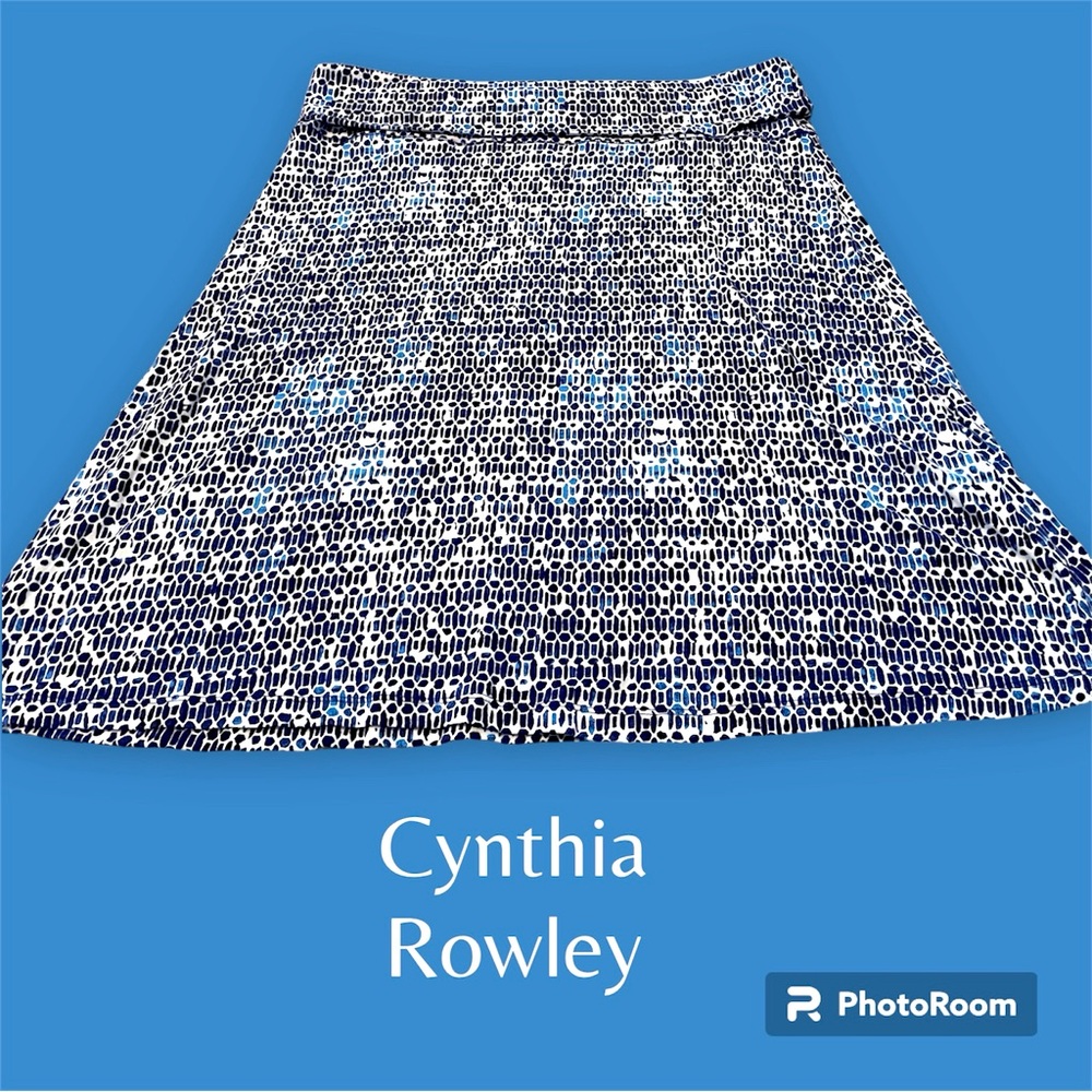 EUC. Women’s Cynthia Rowley Knit Skirt. Sz XL. Blue/White Geometric Print.